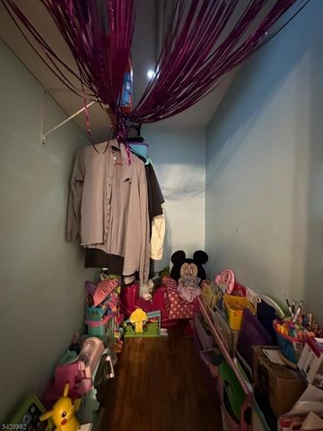 5 Brookside Ave, Pequannock Twp., NJ 07444