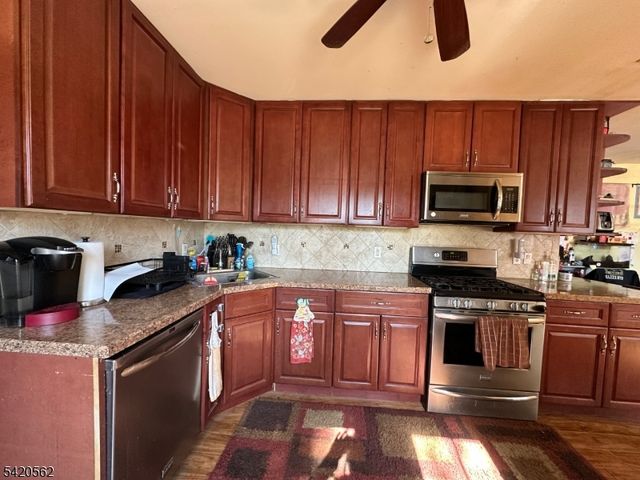 5 Brookside Ave, Pequannock Twp., NJ 07444