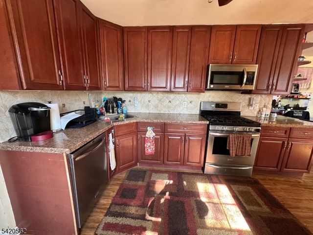 5 Brookside Ave, Pequannock Twp., NJ 07444