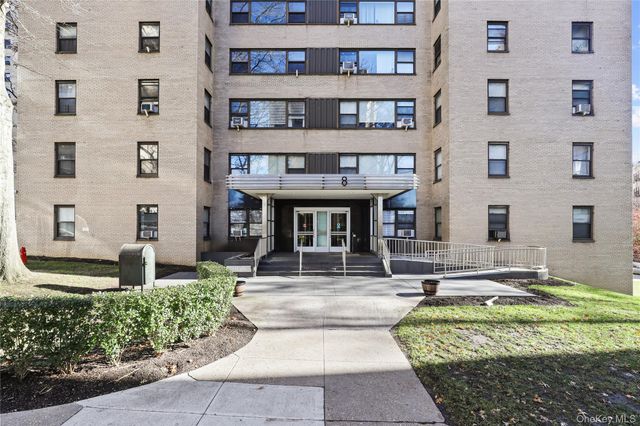 8 Fordham Hill Oval 16B, Bronx, NY 10468