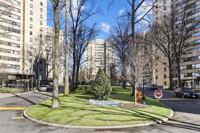 8 Fordham Hill Oval 16B, Bronx, NY 10468
