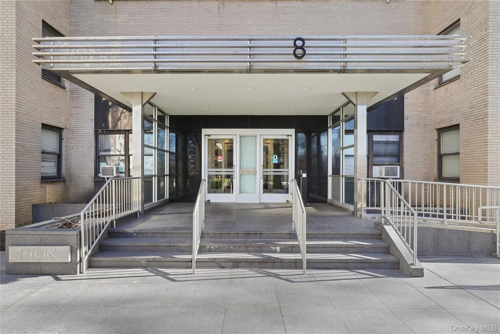 8 Fordham Hill Oval 16B, Bronx, NY 10468