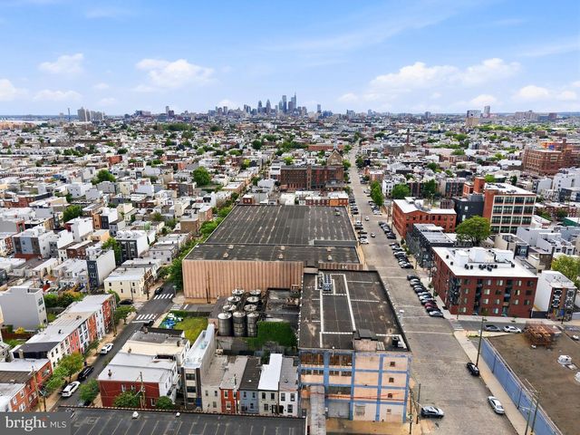 2170 E OAKDALE ST, Philadelphia, PA 19125