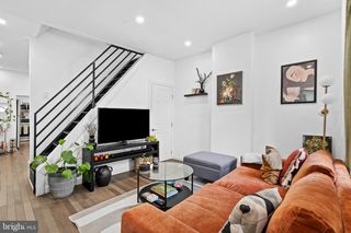 2170 E OAKDALE ST, Philadelphia, PA 19125