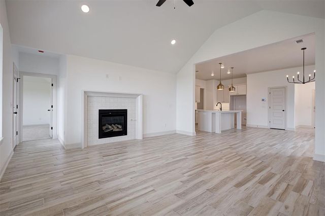 4833 Sand Lily Lane, Edmond, OK 73034