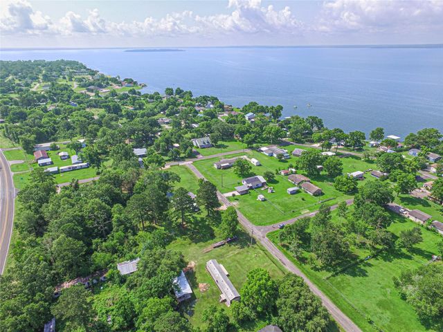 277 Lucy, Livingston, TX 77351