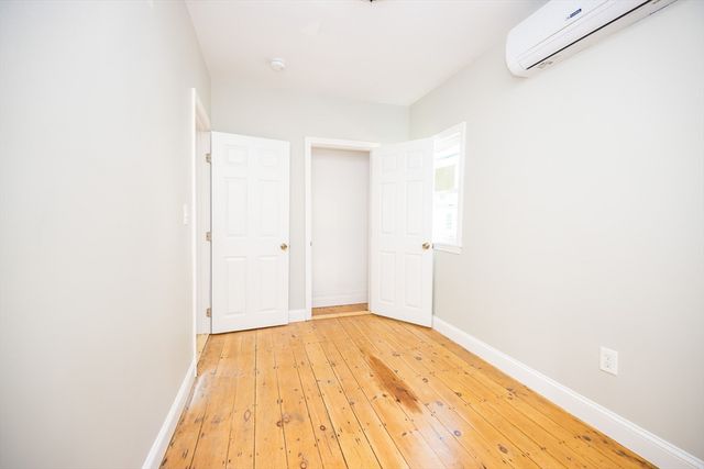 5 S Harlem St 1, Worcester, MA 01610