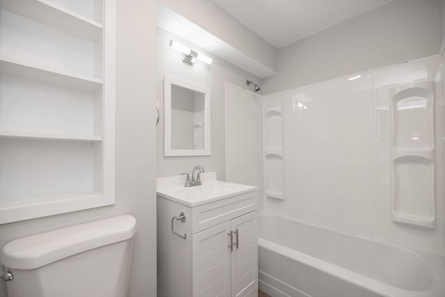 5 S Harlem St 1, Worcester, MA 01610