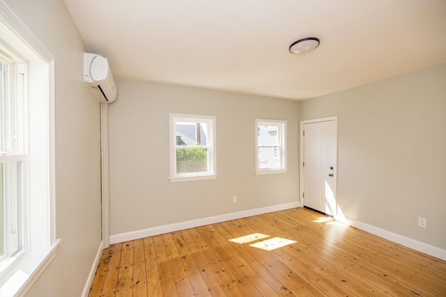 5 S Harlem St 1, Worcester, MA 01610