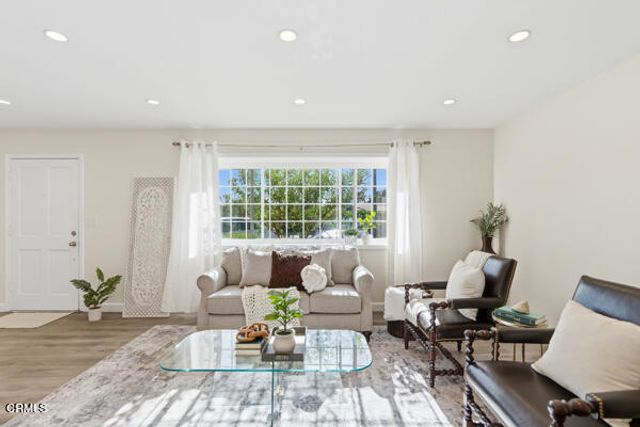 4620 S J Street, Oxnard, CA 93033
