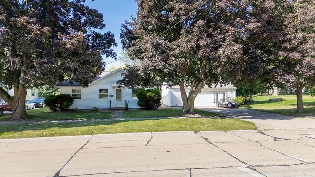 1601 MAIN AVENUE, Kaukauna, WI 54130