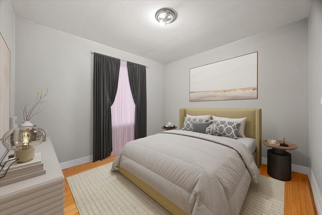 1576 N Main St, Fall River, MA 02720