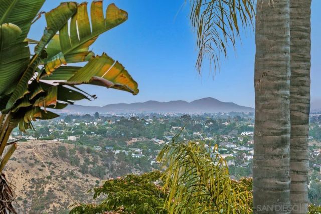 6037 Deerford Row, La Jolla, CA 92037