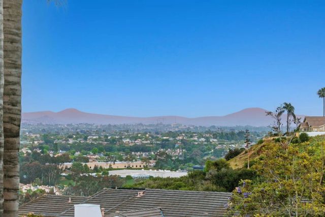 6037 Deerford Row, La Jolla, CA 92037