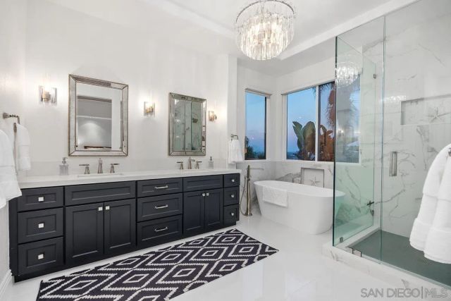 6037 Deerford Row, La Jolla, CA 92037