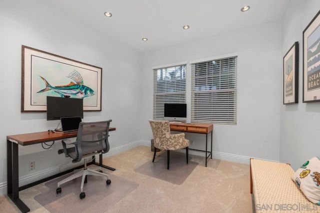 6037 Deerford Row, La Jolla, CA 92037