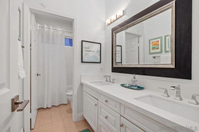 6037 Deerford Row, La Jolla, CA 92037