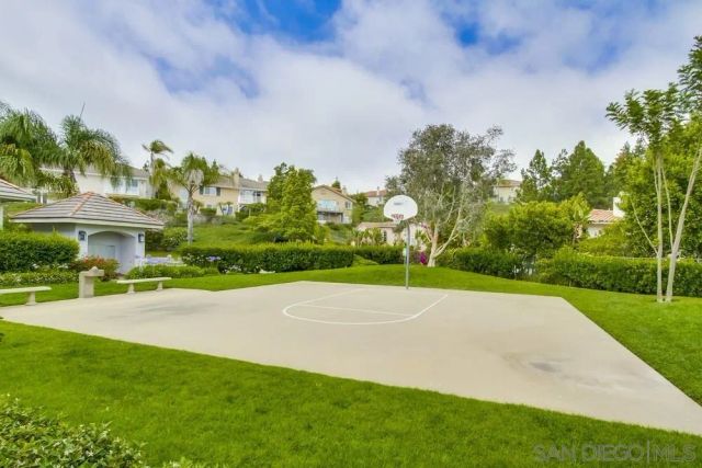 6037 Deerford Row, La Jolla, CA 92037