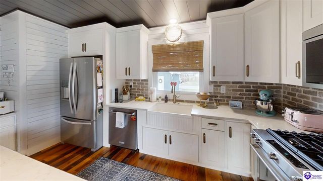 345 St Ambrose Church Lane, Cecilia, KY 42724