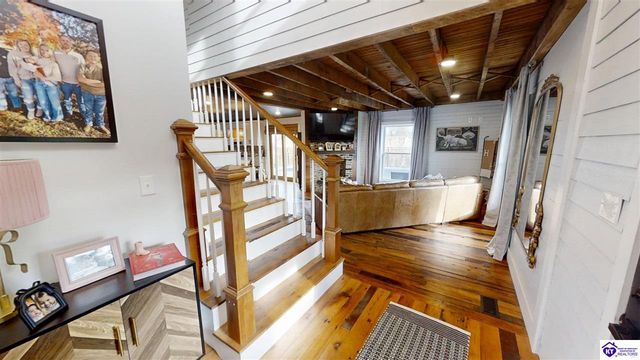 345 St Ambrose Church Lane, Cecilia, KY 42724