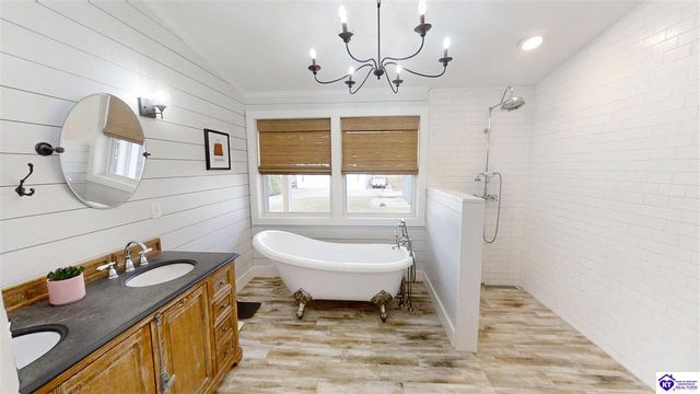 345 St Ambrose Church Lane, Cecilia, KY 42724