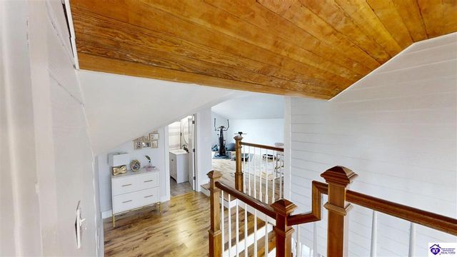 345 St Ambrose Church Lane, Cecilia, KY 42724