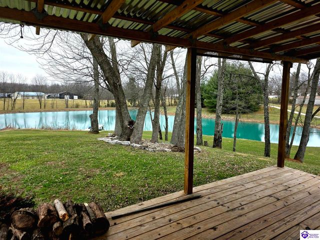 345 St Ambrose Church Lane, Cecilia, KY 42724