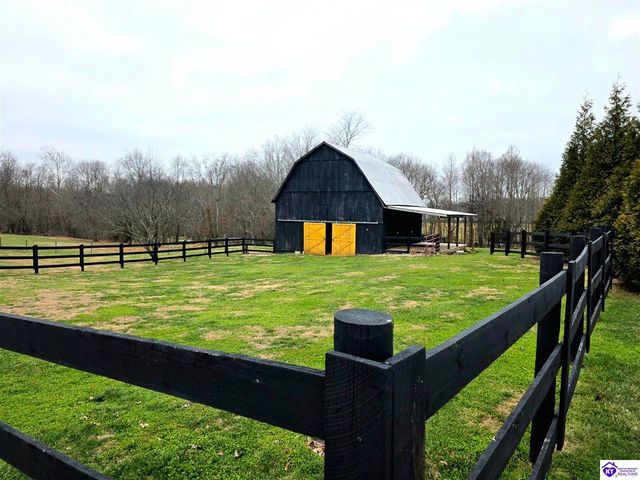 345 St Ambrose Church Lane, Cecilia, KY 42724