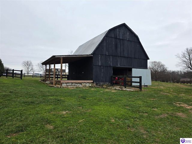 345 St Ambrose Church Lane, Cecilia, KY 42724