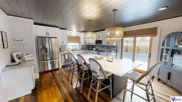 345 St Ambrose Church Lane, Cecilia, KY 42724