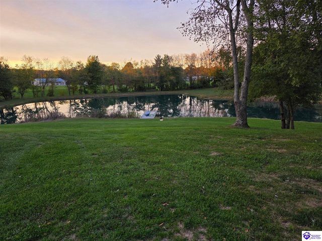 345 St Ambrose Church Lane, Cecilia, KY 42724