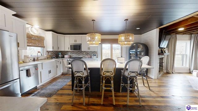 345 St Ambrose Church Lane, Cecilia, KY 42724