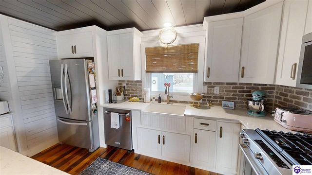 345 St Ambrose Church Lane, Cecilia, KY 42724