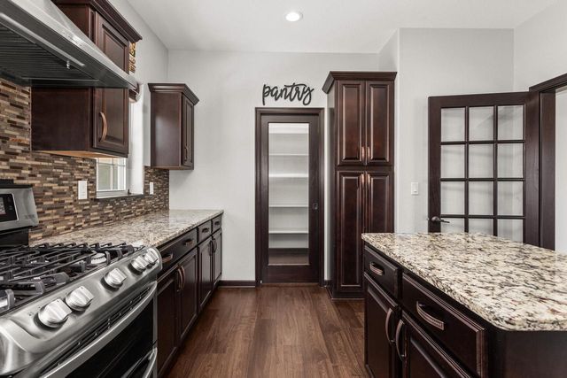 N88W18648 Duke STREET, Menomonee Falls, WI 53051