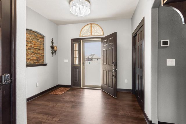 N88W18648 Duke STREET, Menomonee Falls, WI 53051