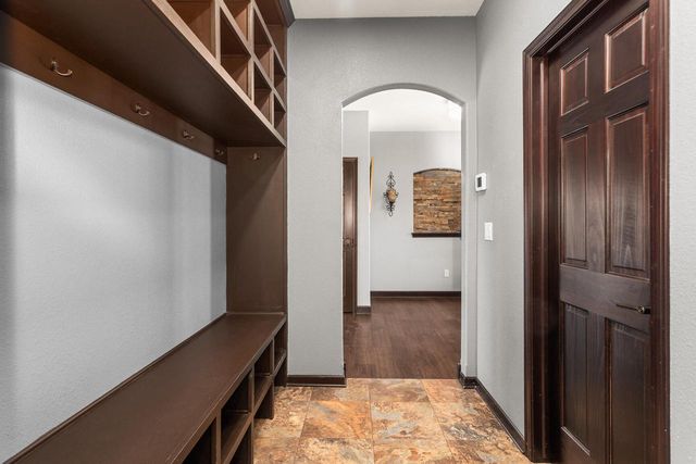 N88W18648 Duke STREET, Menomonee Falls, WI 53051