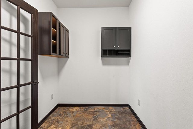 N88W18648 Duke STREET, Menomonee Falls, WI 53051