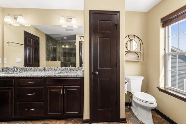 N88W18648 Duke STREET, Menomonee Falls, WI 53051