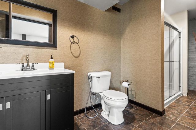 N88W18648 Duke STREET, Menomonee Falls, WI 53051