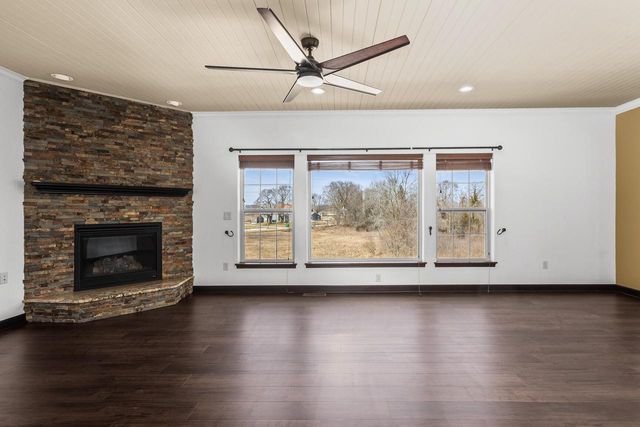 N88W18648 Duke STREET, Menomonee Falls, WI 53051