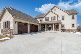 N88W18648 Duke STREET, Menomonee Falls, WI 53051