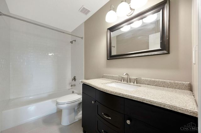 3798 Riverdowns Court, Fairfield Twp, OH 45011