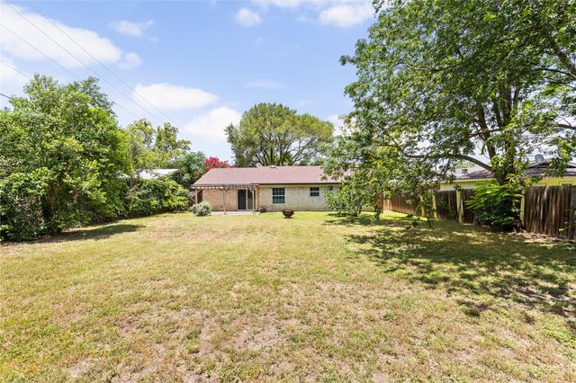 5803 Eureka DR, Austin, TX 78745