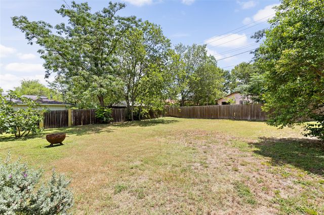 5803 Eureka DR, Austin, TX 78745