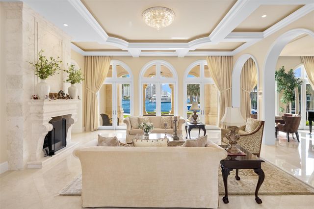 2716 Aqua Vista Blvd, Fort Lauderdale, FL 33301