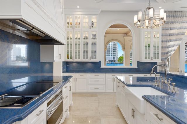 2716 Aqua Vista Blvd, Fort Lauderdale, FL 33301