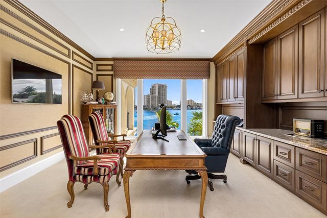 2716 Aqua Vista Blvd, Fort Lauderdale, FL 33301