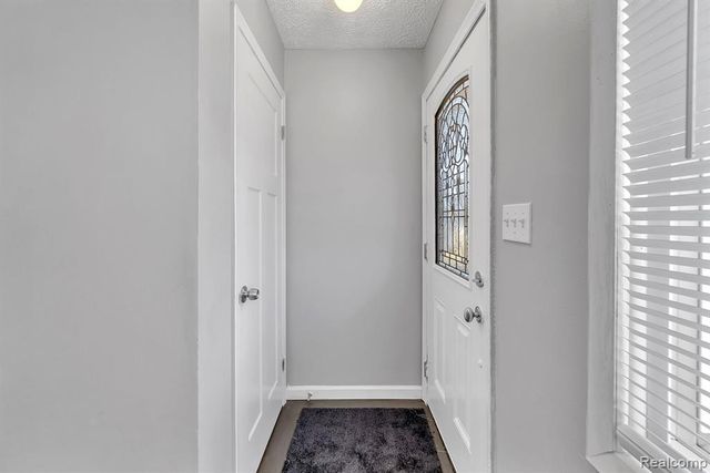 31450 Avondale Street, Westland, MI 48186