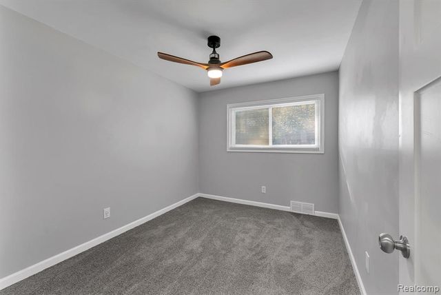 31450 Avondale Street, Westland, MI 48186