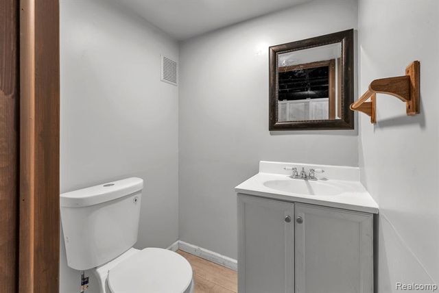 31450 Avondale Street, Westland, MI 48186